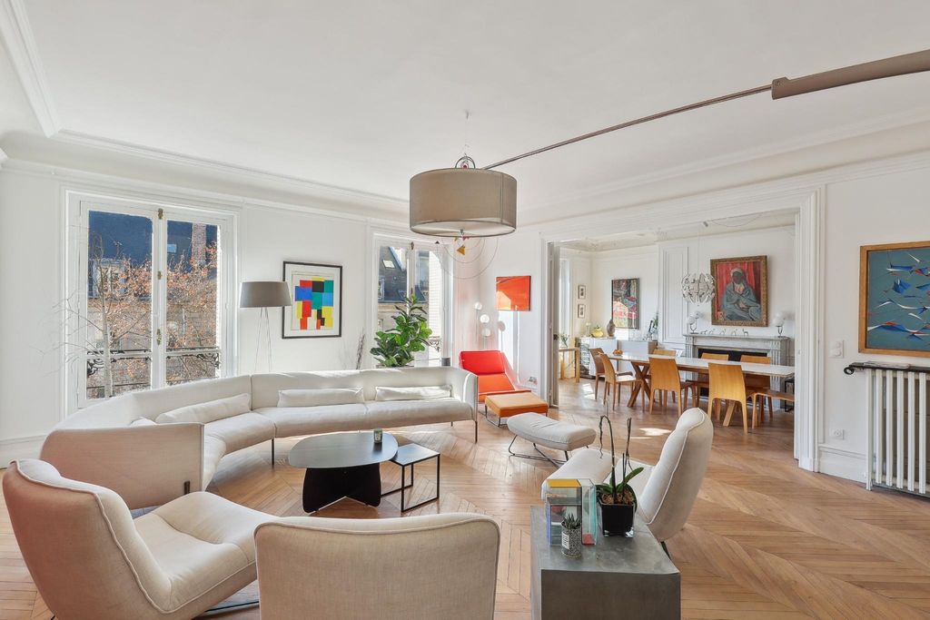 Prestige-apartment-of-206-m²-for-sale-Saint-Germain-Odeon-Monnaie-France-.jpeg